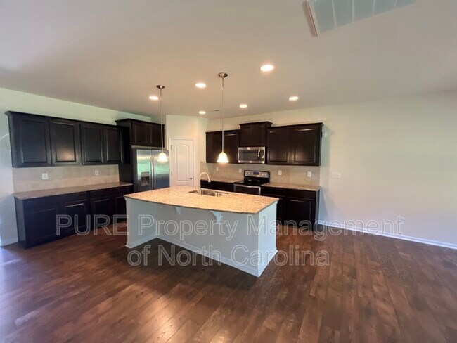 Building Photo - 12715 Heritage Vista Dr