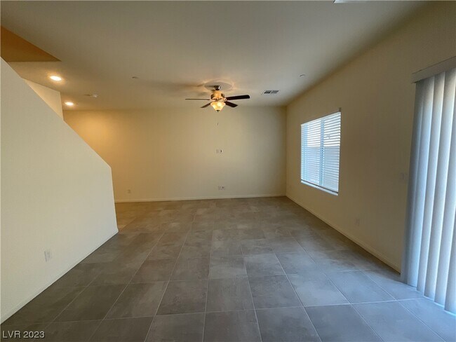 Foto del edificio - 7874 W Agate Ave