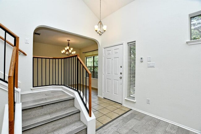 Foto del edificio - 1310 W Parmer Ln