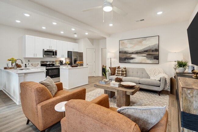Building Photo - Forest Creek Townhomes