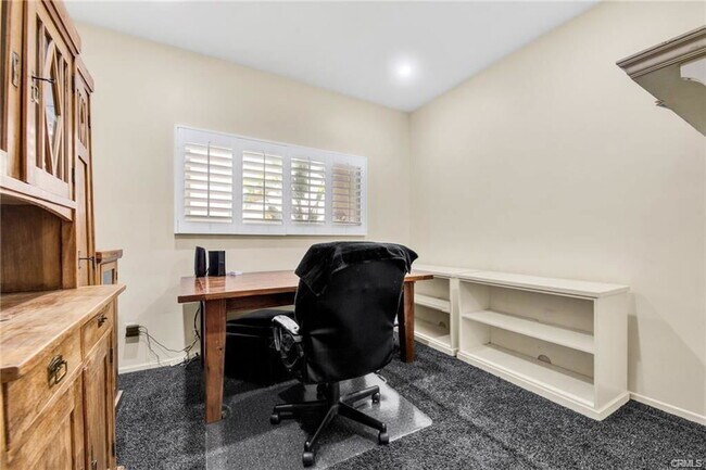 Foto del edificio - 5084 Campo Rd