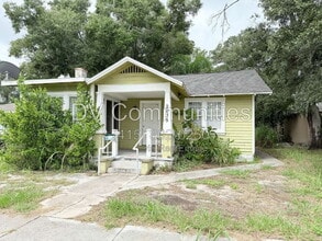 Building Photo - 2035 14th St S