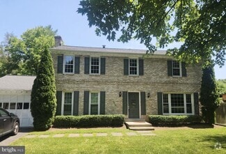 Building Photo - 10323 Snowpine Way