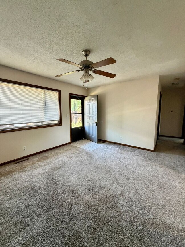 Foto del edificio - Indian Hills Duplex