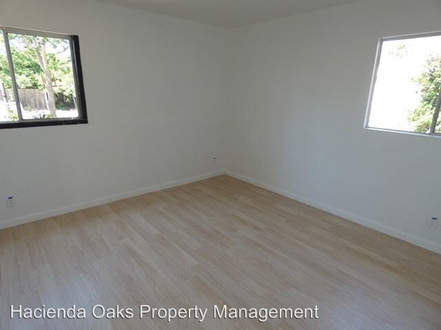 Building Photo - 1 br, 1 bath House - 219 E. Foster Road