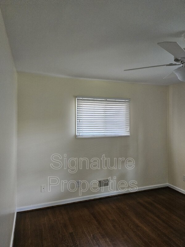 Foto del edificio - 9302 Huron Ave