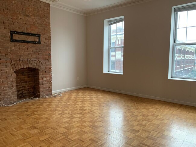 Building Photo - 328 Palisade Ave