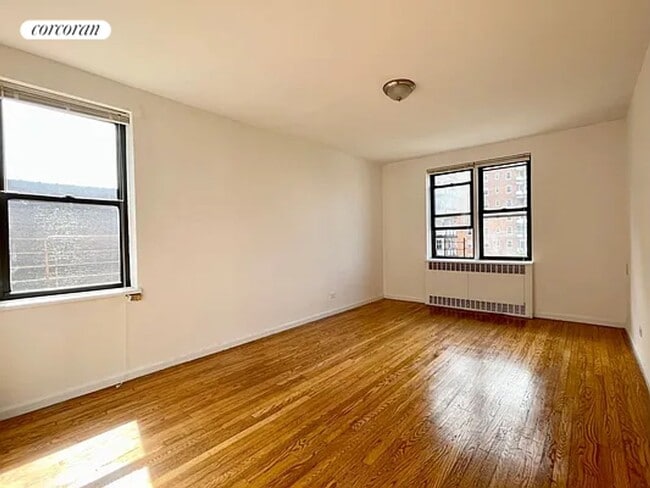 Building Photo - 108/50 71st Ave