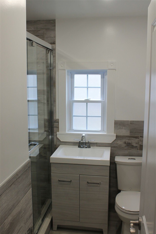 Building Photo - 252 Avenue B