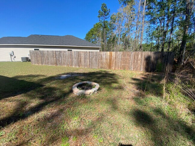 Foto del edificio - 4bed-2bath Newer built home in Hinesville, GA!