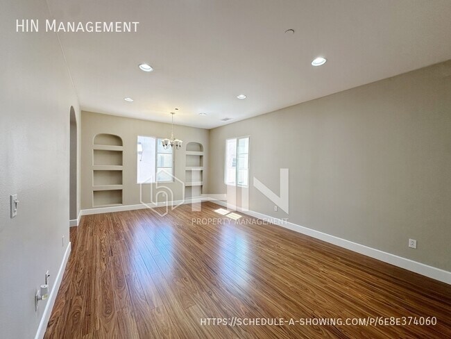 Building Photo - 488 Trident Maple Terrace