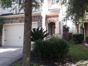 Building Photo - 14546 Bergenia Dr
