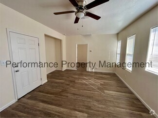Building Photo - 801 Chester Ave