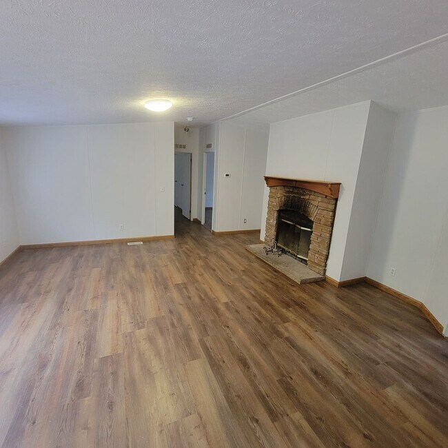 Foto del edificio - 3/2-Rickman, TN- For Rent