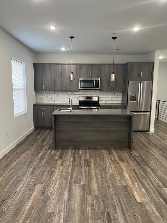 Foto del edificio - 1265 N Newkirk St