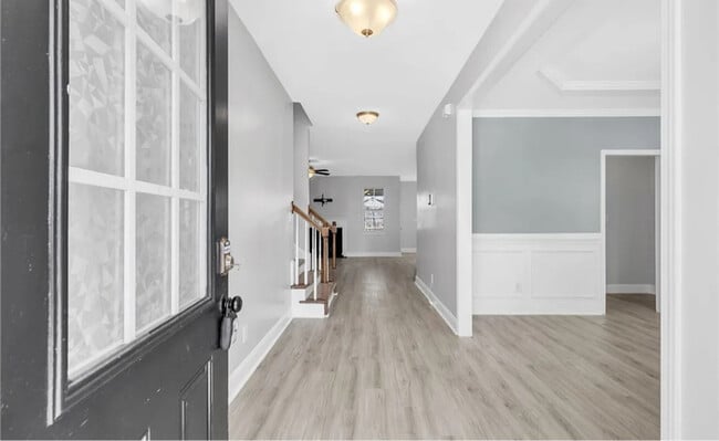 Building Photo - 908 Liberty Ln
