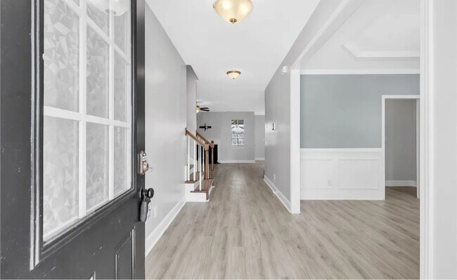 Foto del edificio - 908 Liberty Ln