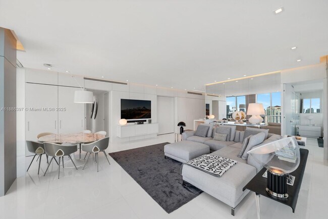 Foto del edificio - 50 South Pointe Dr