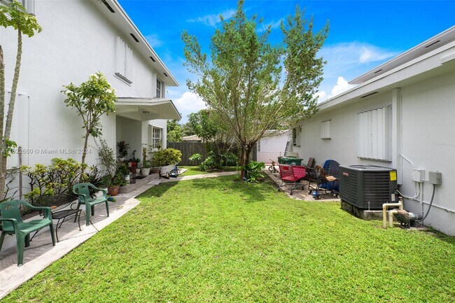 Foto del edificio - 220 NW 48th Ct