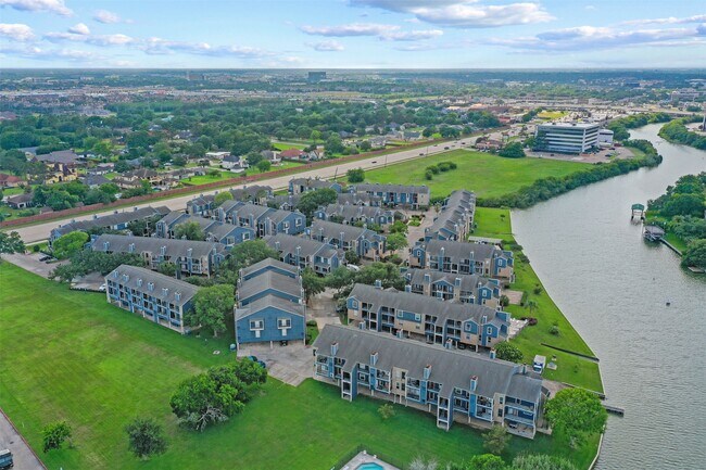 Foto del edificio - 18519 Egret Bay Blvd