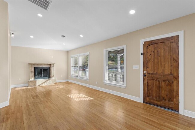 Foto del edificio - 400 E Monroe St