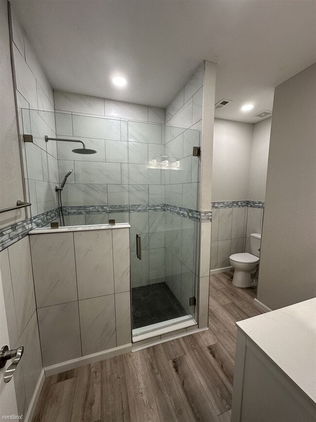 Building Photo - 1 br, 1.5 bath House - 23356 June Bug Trail