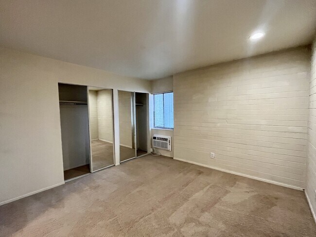 Foto del edificio - 599 Darwin St