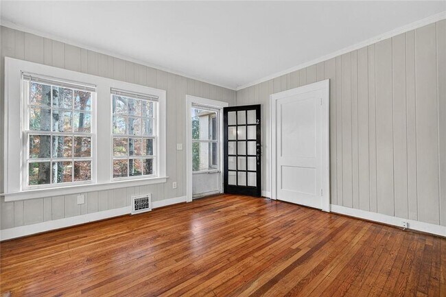 Foto del edificio - 444 Burlington Rd NE