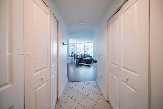 Foto del edificio - 1250 S Miami Ave