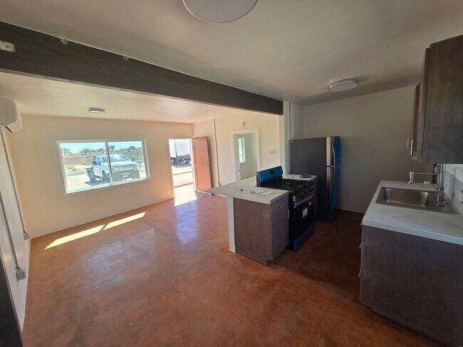 Foto del edificio - 6418 Cienega Dr