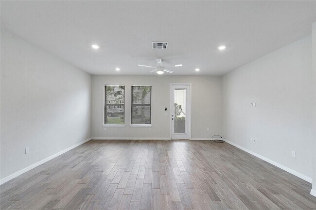 Building Photo - 4851 Indio Trl
