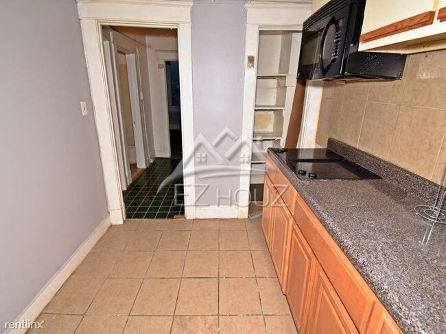 Foto del edificio - 2 br, 1 bath Apartment - 3221 Mondawmin Ave,2