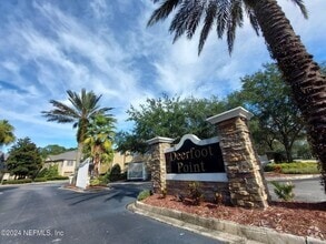Building Photo - 7229 Deerfoot Cir