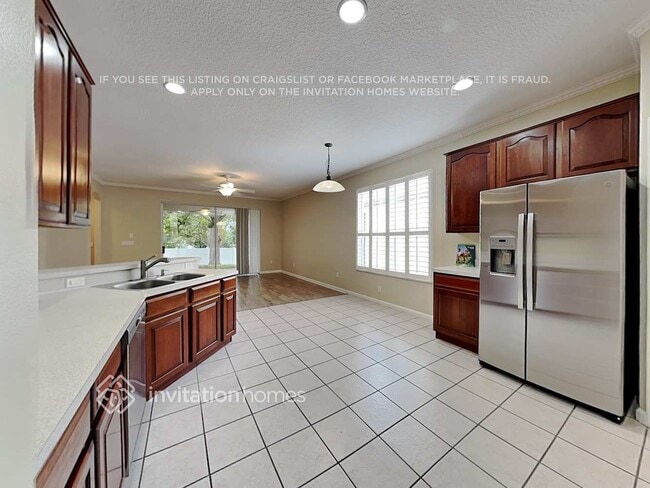Building Photo - 384 Misty Oaks Run