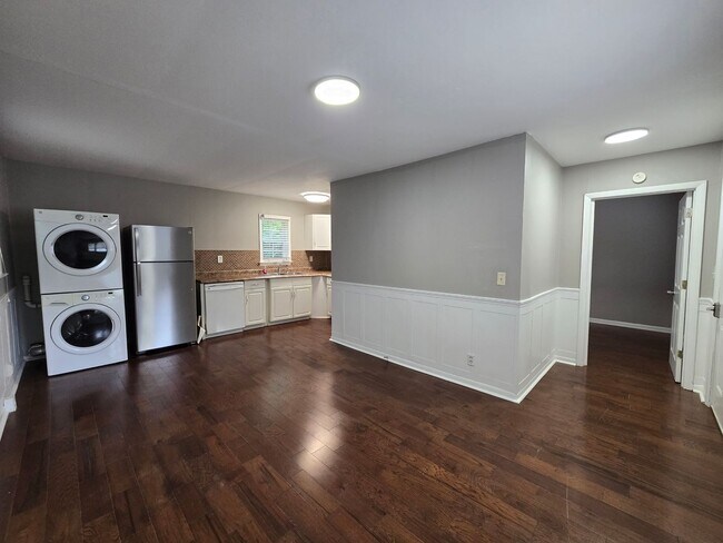 Foto del edificio - Live in Red Bank!