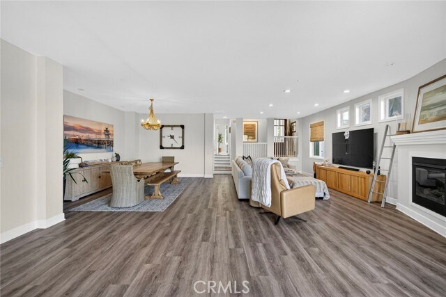 Building Photo - 214 Avenida Montalvo