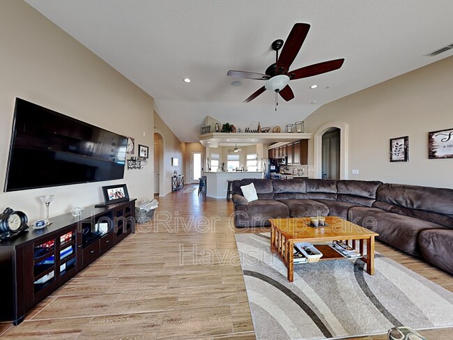 Foto del edificio - 1615 N Lake Havasu Ave