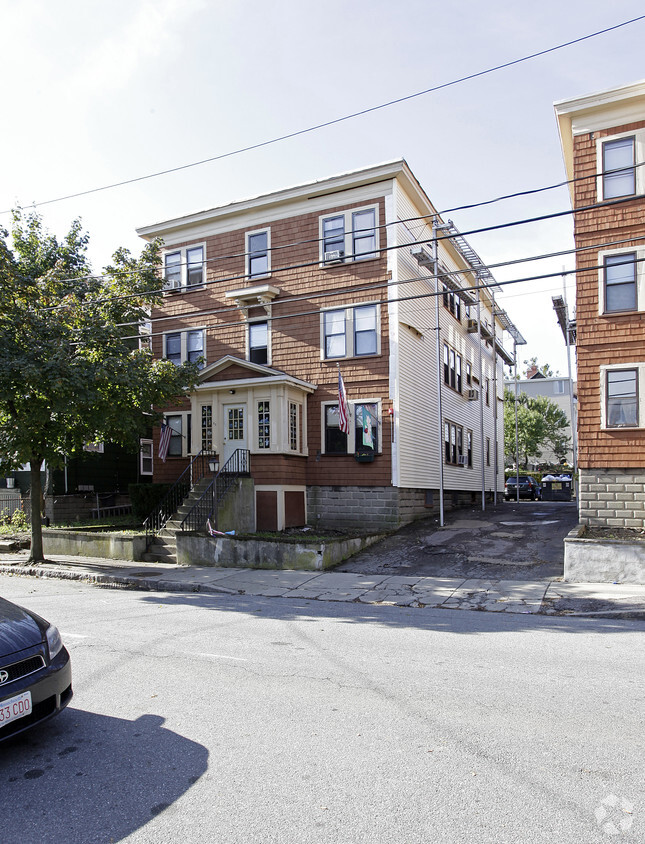 Primary Photo - 60 Derby St