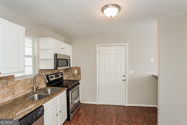 Foto del edificio - 1234 Justin Ln