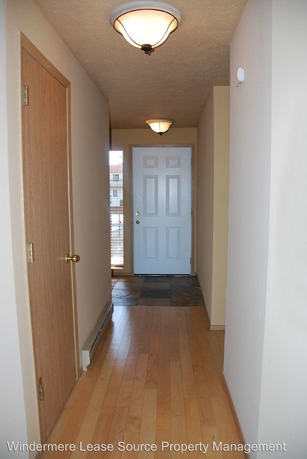 Building Photo - 168 S Coeur d'Alene St