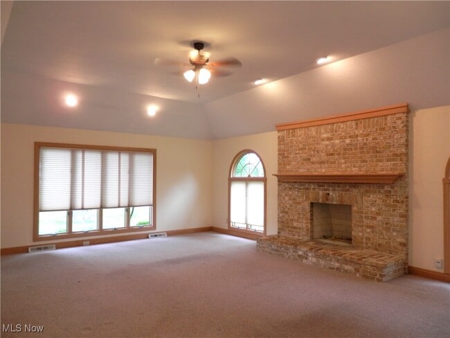Building Photo - 311 Miner Rd