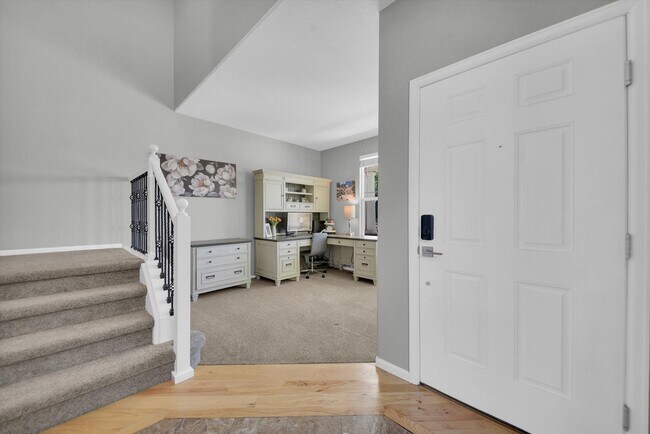 Foto del edificio - Welcome Home to this beautiful 5-bedroom h...