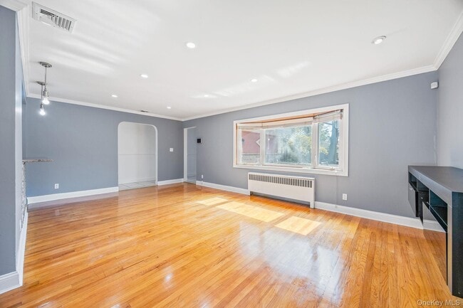 Foto del edificio - 2282 Baylis Ave