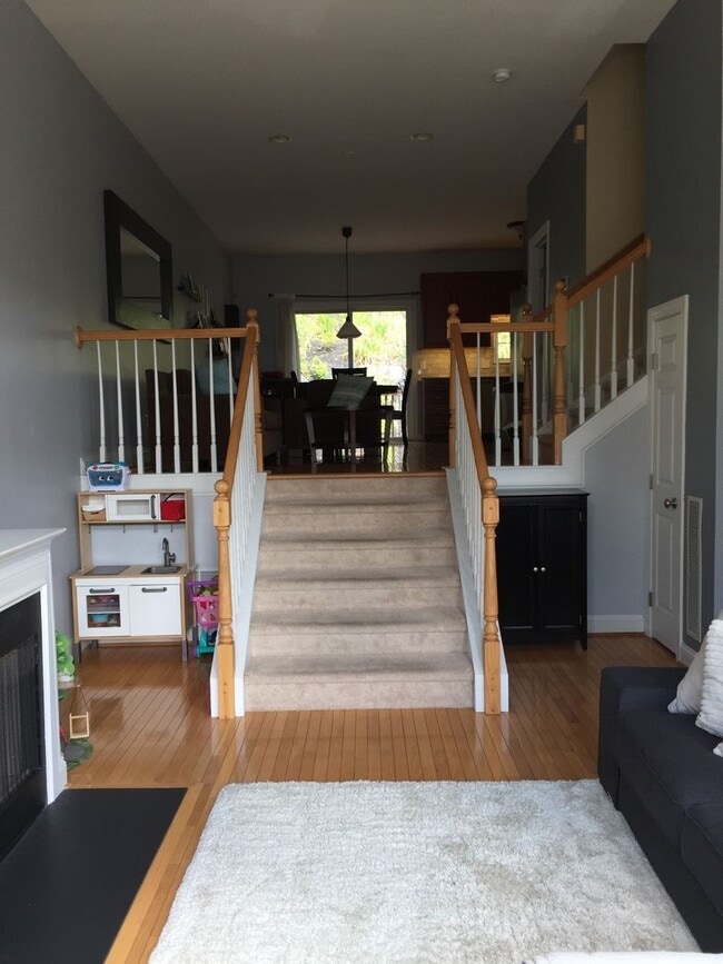 Building Photo - 3BD/2.5BA Town Home For Rent - Conshohocken