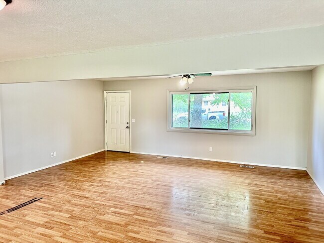 Photo - 1915 S 10th St Apartment