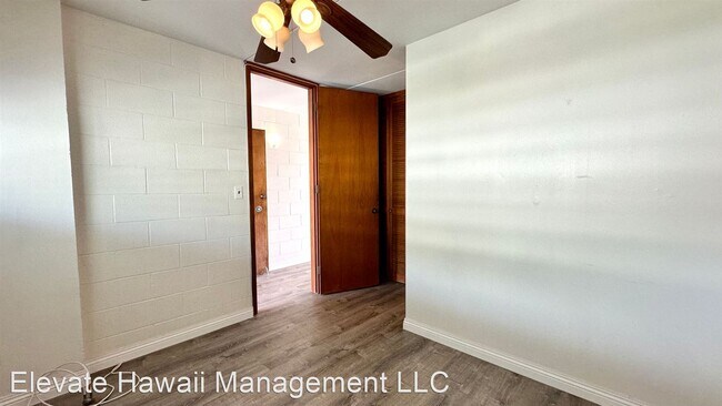Building Photo - 2 br, 2 bath House - 1520 Ward Ave., #601