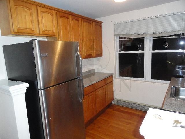 Building Photo - 402 Highland Ave