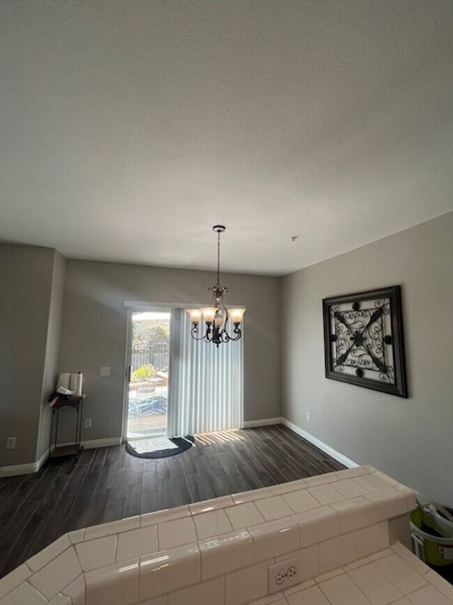 Foto del edificio - Beautiful 3-Bedroom Home for Rent in Highl...