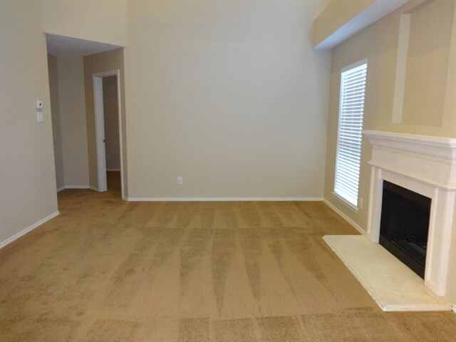 Building Photo - 1600 Loveland Drive