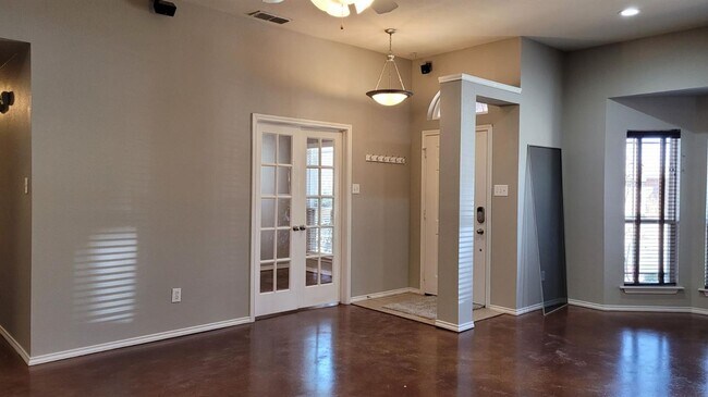 Foto del edificio - Pre-Leasing for January 2024! 4 Bedroom Op...